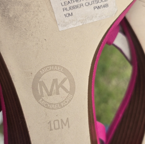 Michael Kors Nora Wedge Sandals Sz 10M Shoes Raspberry Pink Thong Logo Leather - Picture 13 of 15